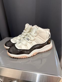 Jordan 11 Neapolitan 1Y