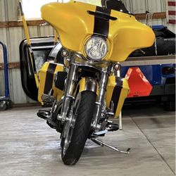 Custom built 2014 Harley Davidson St. glide