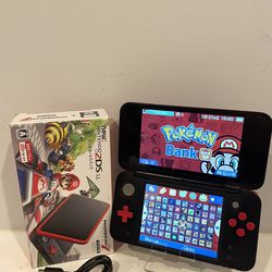 New Nintendo 2DS XL Mario Kart 7 W/+90Games, charger, stylus & 64GB.
