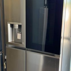 💥Great Deal💥 27 cu. ft. Side-By-Side Refrigerator with Instaview Glass, and Craft Ice