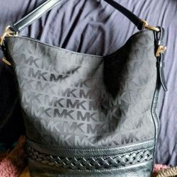 MK Michael Kors Bucket Purse