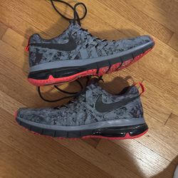 Nike Fingertrap Max NRG Digi Camo Men's size 12.5