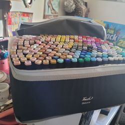 168 Colors Alcohol Markers Artist Drawing Art Dual Tip Markers Perfect for Kids Students Adult(168 Black Shell)
