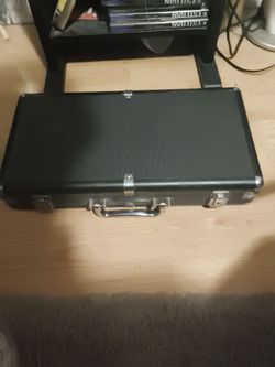 Poker and chip set with case