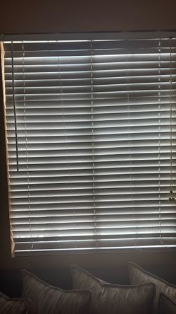 White Horizontal Window Blinds58/48