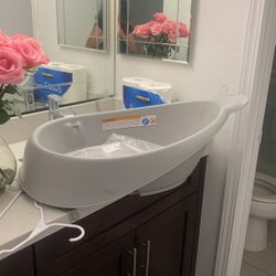 Skip•Hop Baby Bathtub 0+