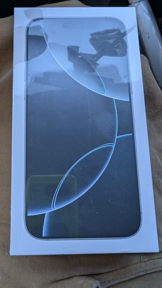 iPhone 16 Pro Max