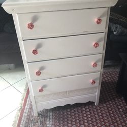 Vintage White Wood Dresser 4 Drawers.