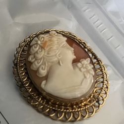 Genuine Cameo Shell Brooch