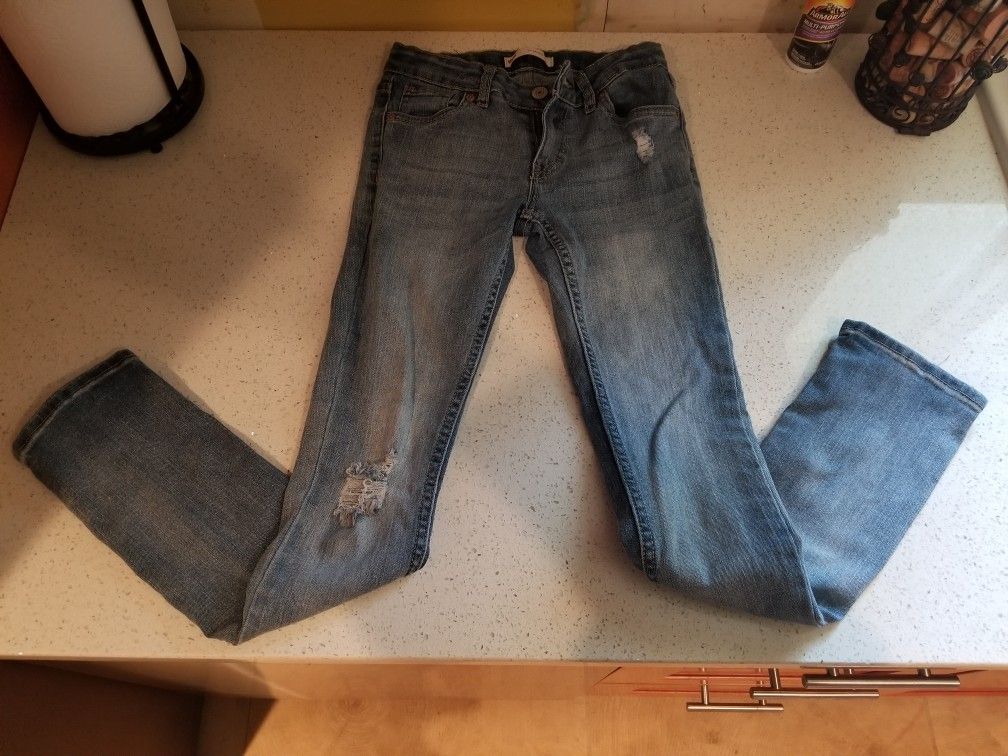 711 Levi Size 12 boys skinny jeans