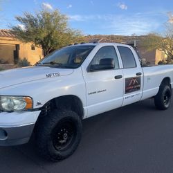 2003 Dodge Ram 4x4 W/ 3500 Diesel Cummins 