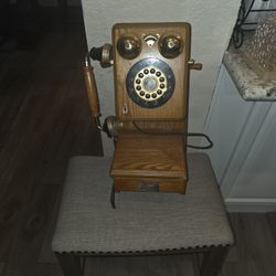 THOMAS PHONE GREAT CONDITON