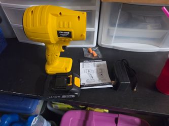Cordless blower