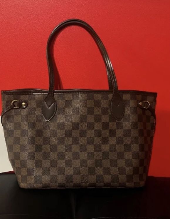 Louis Vuitton Neverfull Damier MM Canvas Tote Bag