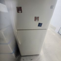 Refrigerator and Freezer Combo