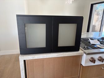 Black shaker glass cabinets