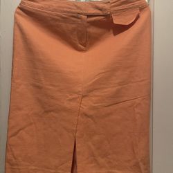 Tahari Skirt, 55% Linen. NWOT.
