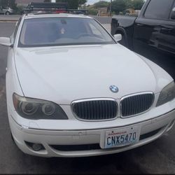 2006 white 750i L 