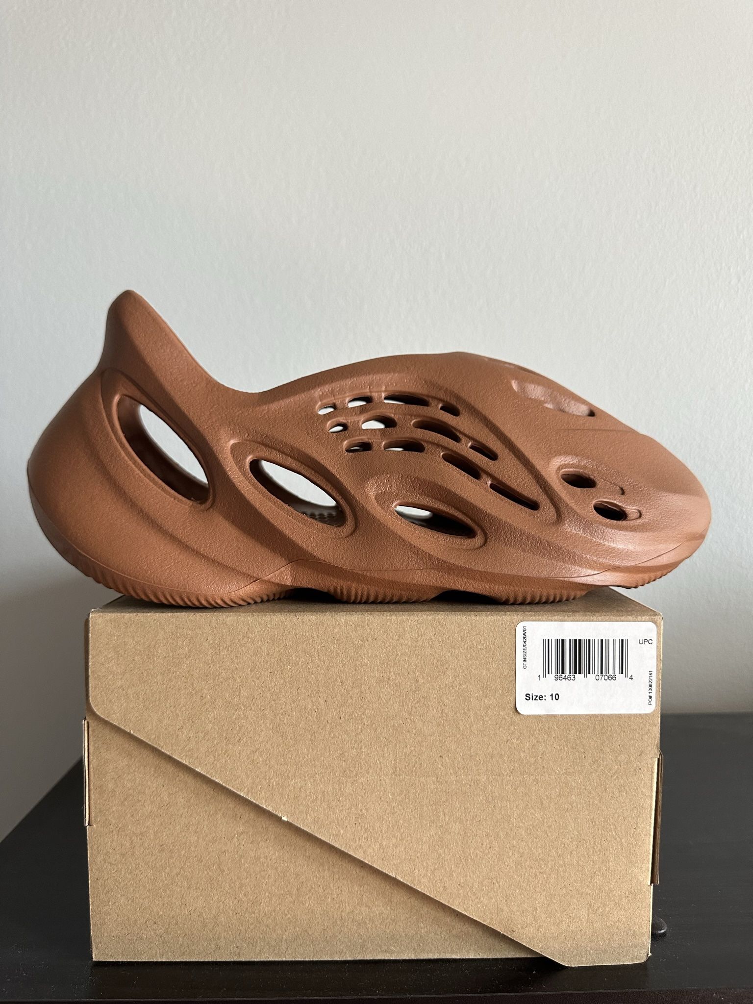 Yeezy Foam RNNR Flax - 10 M
