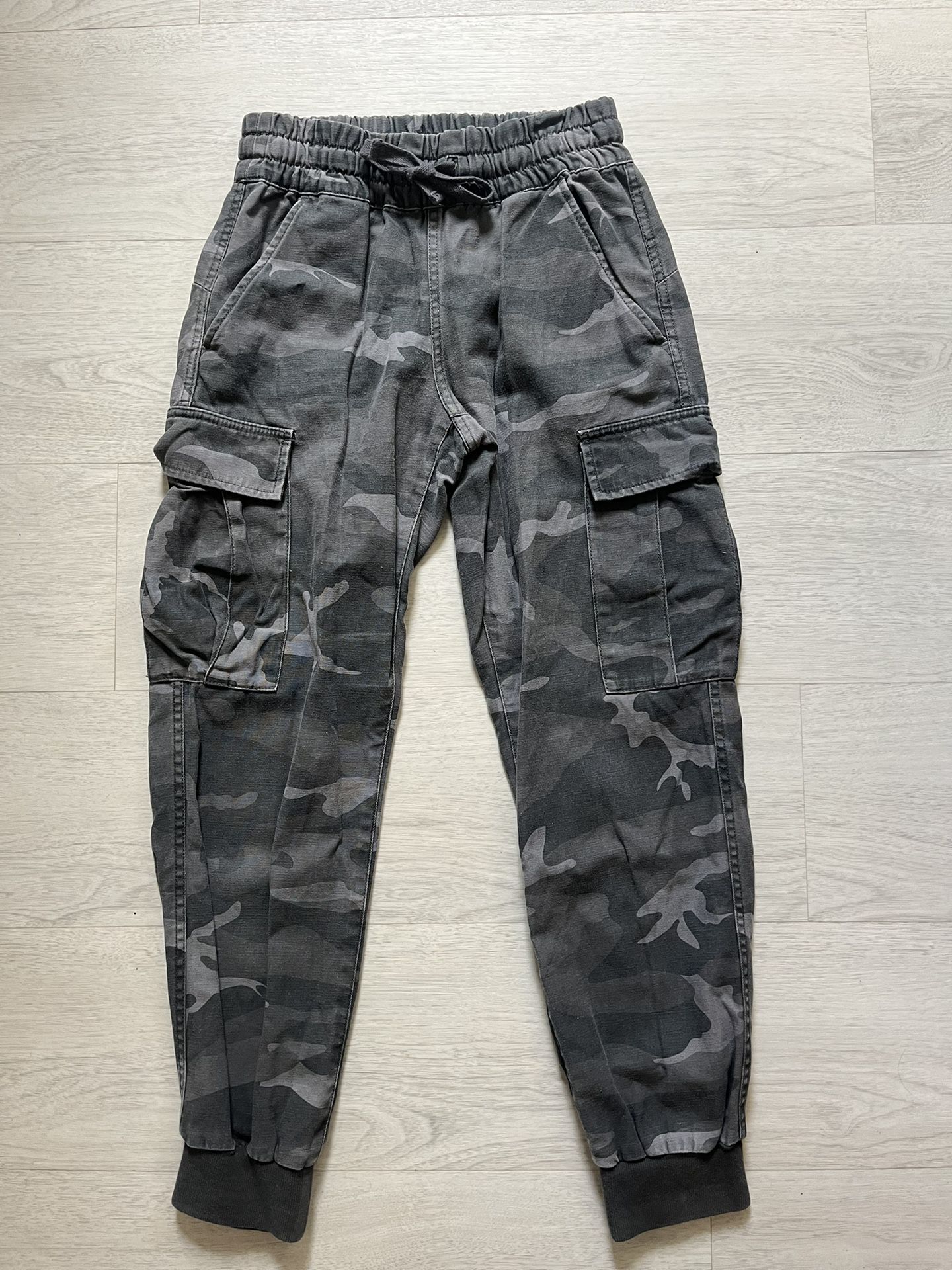 TNA ARITZIA high waisted gray camo pants joggers xxs elastic waist 100% cotton