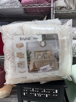 Room in a bag madison park 24 pc bedding set Bruno Gold 7-Piece Comforter Set