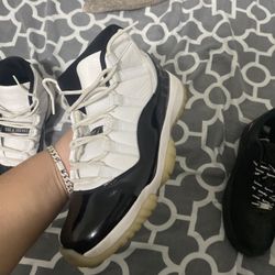 Jordan 11s Size 9.5