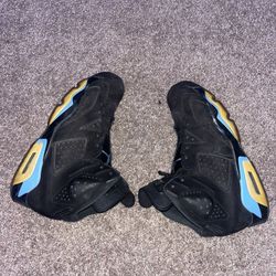 Jordan 6 UNC 