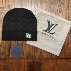 LV Beanie BLACK