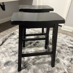 2 Stools