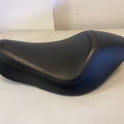2004 Harley Sportster Motorcycle 883 Seat