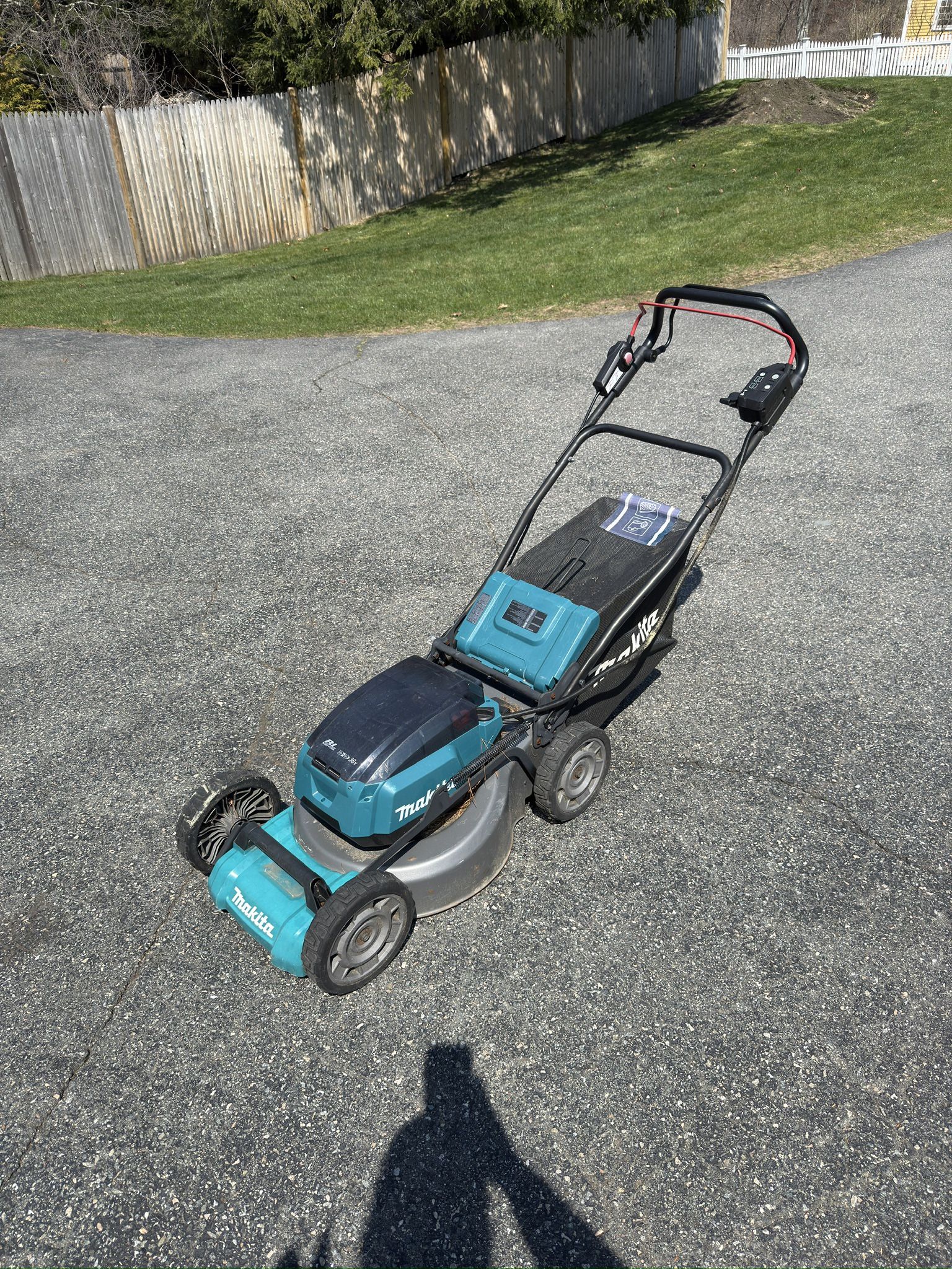 Mikita Lawn Mower