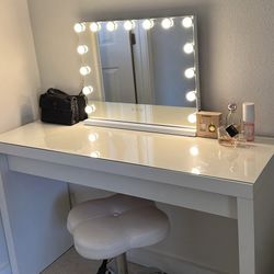 MAKEUP VANITY NEED GONE ASAP
