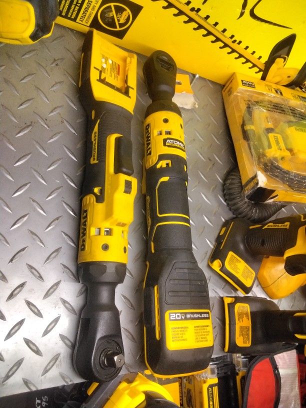 DeWalt 20V Max Brushless ATOMIC 3/8" (10mm) Ratchet. Tool-Only . Each One