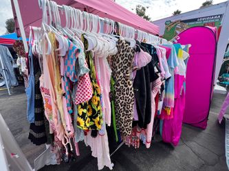 200 pieces lot women’s clothing tops dresses skirts