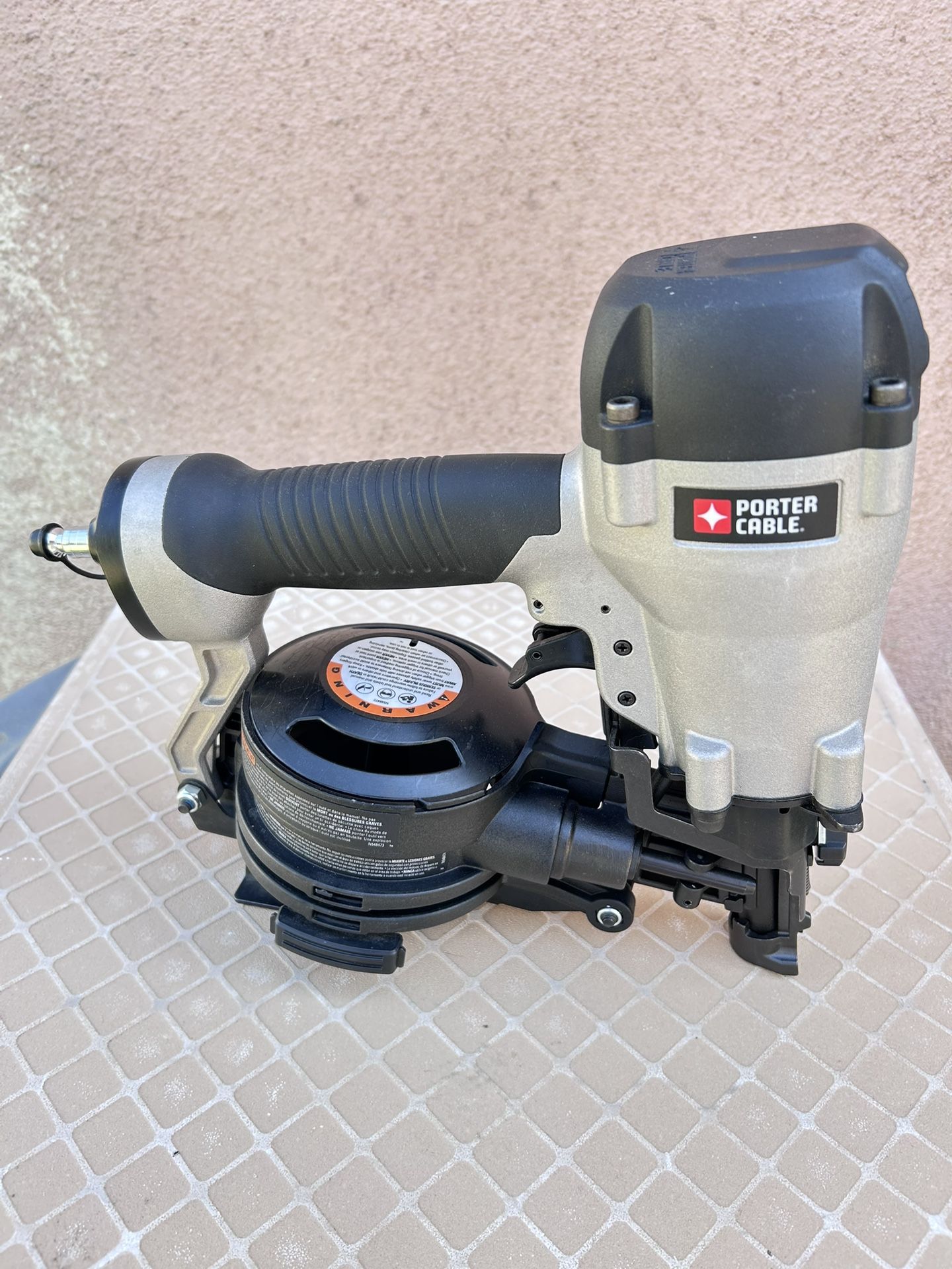Pneumatic 15-Degree Coil Roofing Nailer