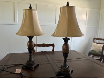 Matching table lamps