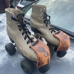 XCALIBER SAND CAST VINTAGE ROLLER SKATES Beige Leather WOMEN 6