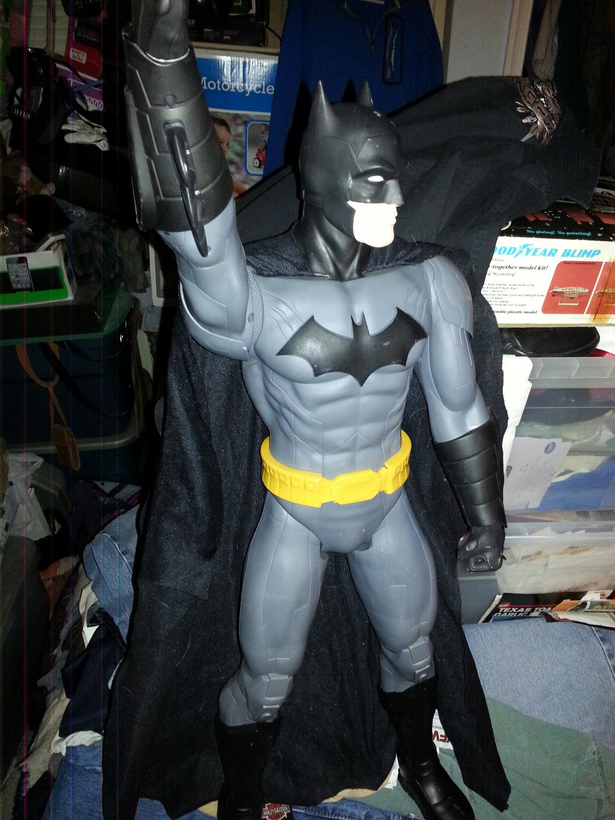 Batman giant 31"action figure collectable only 30firm
