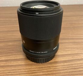 Sigma 30mm F/1.4 DC DN L MOUNT