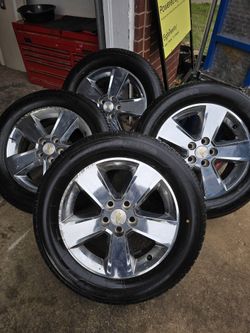 Set Of 4 Tires With Rimes 255/55R18 For Chevy Equinox 