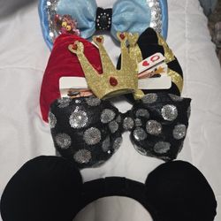 Minnie Mouse Ears Plus 3 Bows And 2 Lanyards