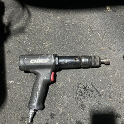 CHIEF Long-Barrel Air Hammer