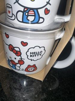 2 Piece hello Kitty Mug Set 