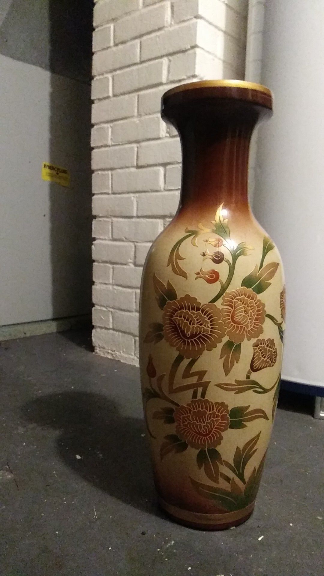 Large deep flower vase. Good for living room or dens, sun room. Summer fall colors !
