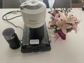Nespresso Coffee Machine 