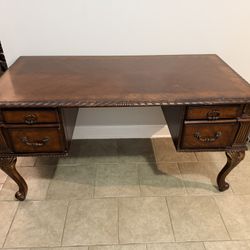 Neo Renaissance Wooden Executives Desk