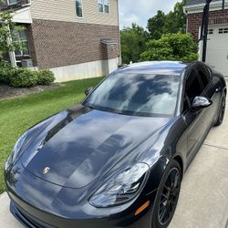 2017 Porsche Panamera