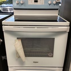 Whirlpool  Electric Range in White with Upswept SpillGuard™ Cooktop and 4 Radiant Elements