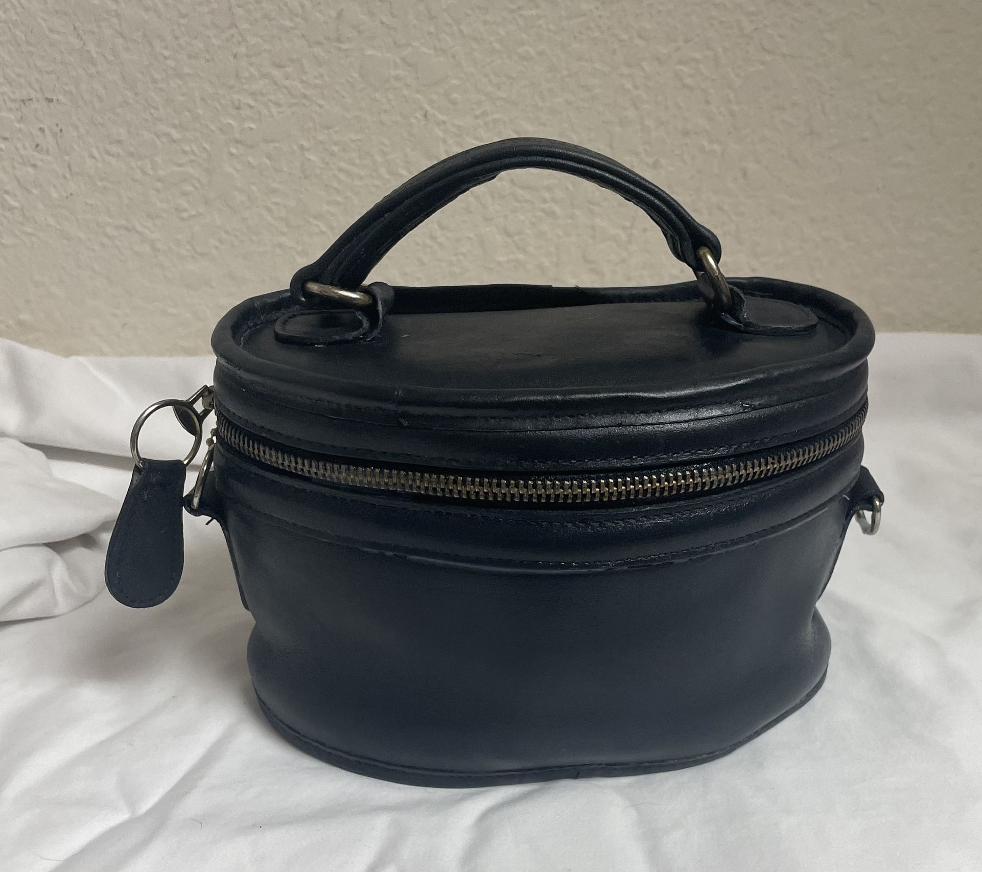 Vintage Navy Leather Trail Bag Purse without strap