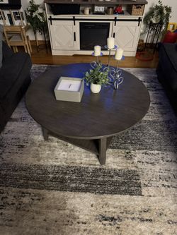 3 Pice Living Room Table Set/ juego de sala 3 piezas